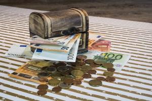 Wskaźnik określający minimalny koszt zakupu waluty